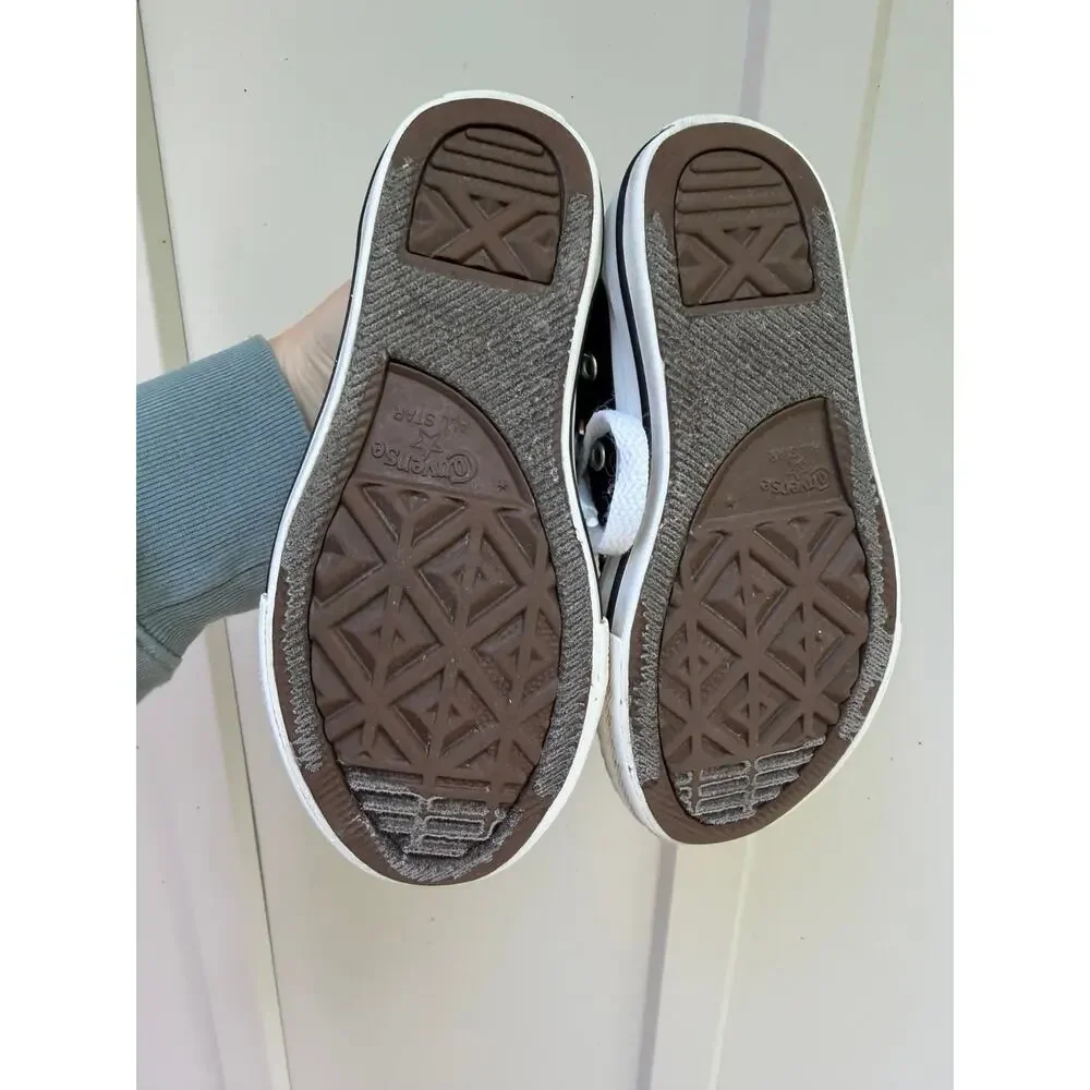 Converse Chuck Taylor All Star Low-Top Sneakers Little Kids Size 11 - Picture 4 of 10